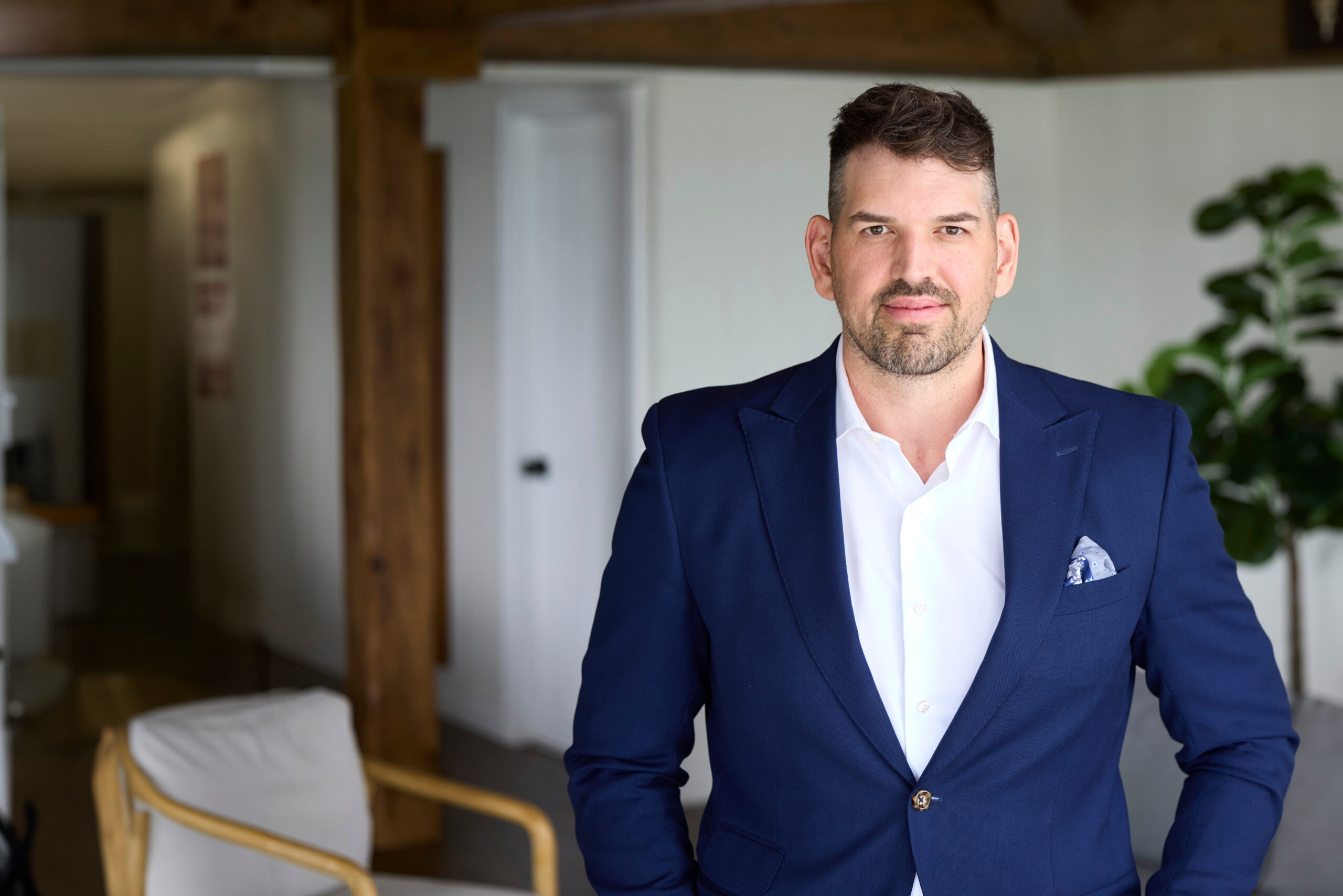 Tristan Miller is an experienced family lawyer with Johnson Miller Family Lawyers in Windsor-Essex County, representing clients in complex parenting issues, high-net-worth property division, grey divorce, family trusts, child and spousal support, and more.